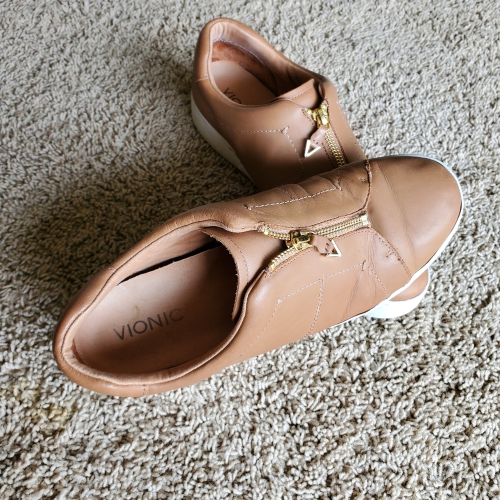 Vionic shoes